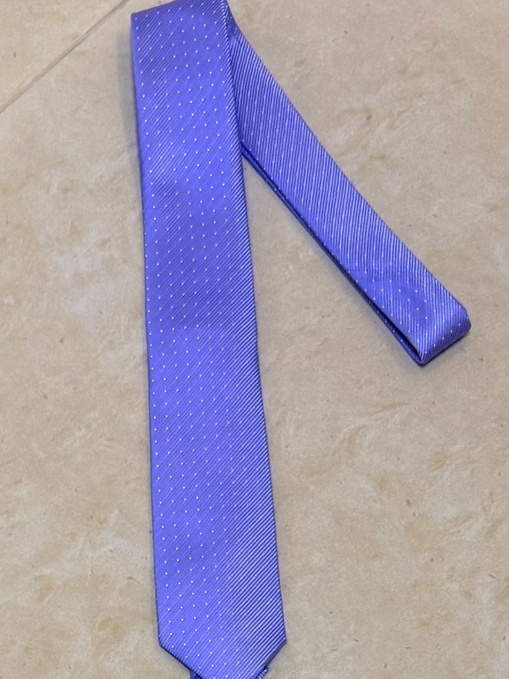 Calvin Klein Men's Slim Purple Dot Tie - 100% Polyester